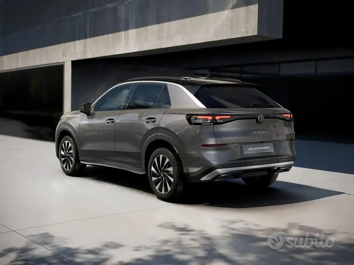 Nuova VW T-Roc Life 115 CV (84 kW) 2026 Nero SUV