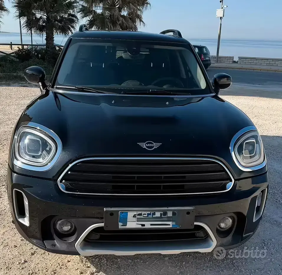 Usata Mini Countryman 116 CV (85 kW) 2019 Nero SUV