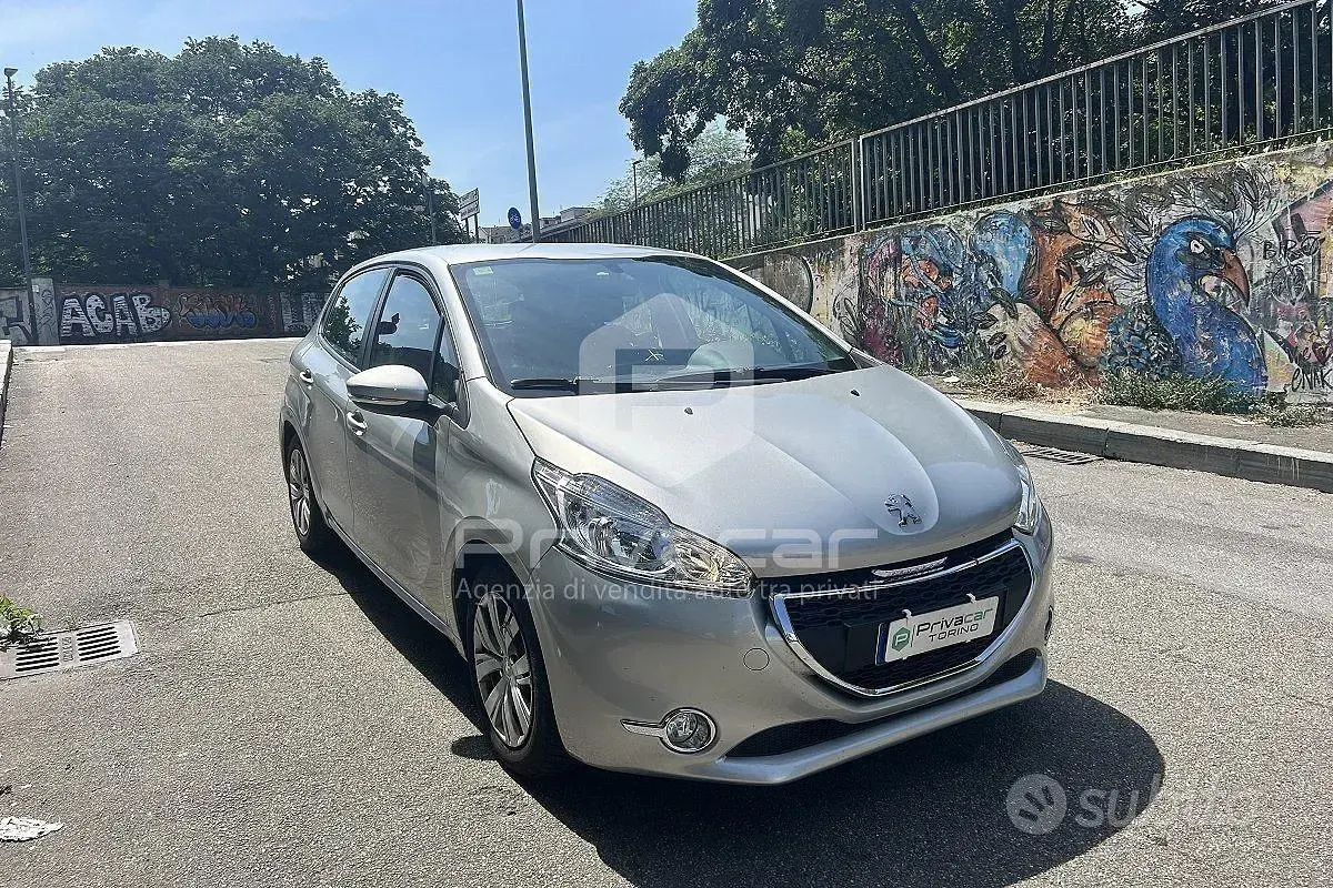 Usata Peugeot 208 Access 68 CV (50 kW) 2015 Grigio Utilitaria