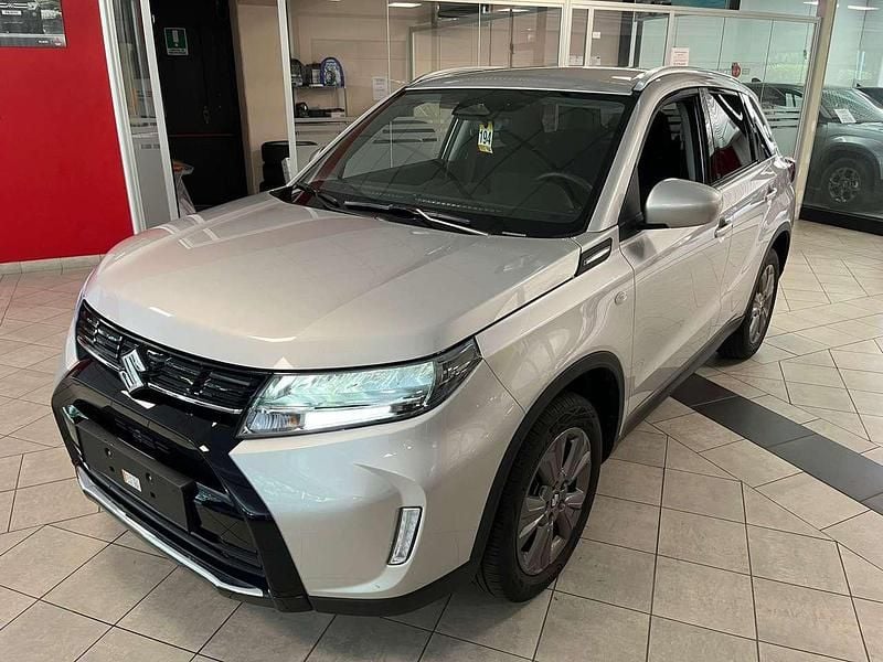 Nuova Suzuki Vitara 110 CV (80 kW) 2026 Argento SUV