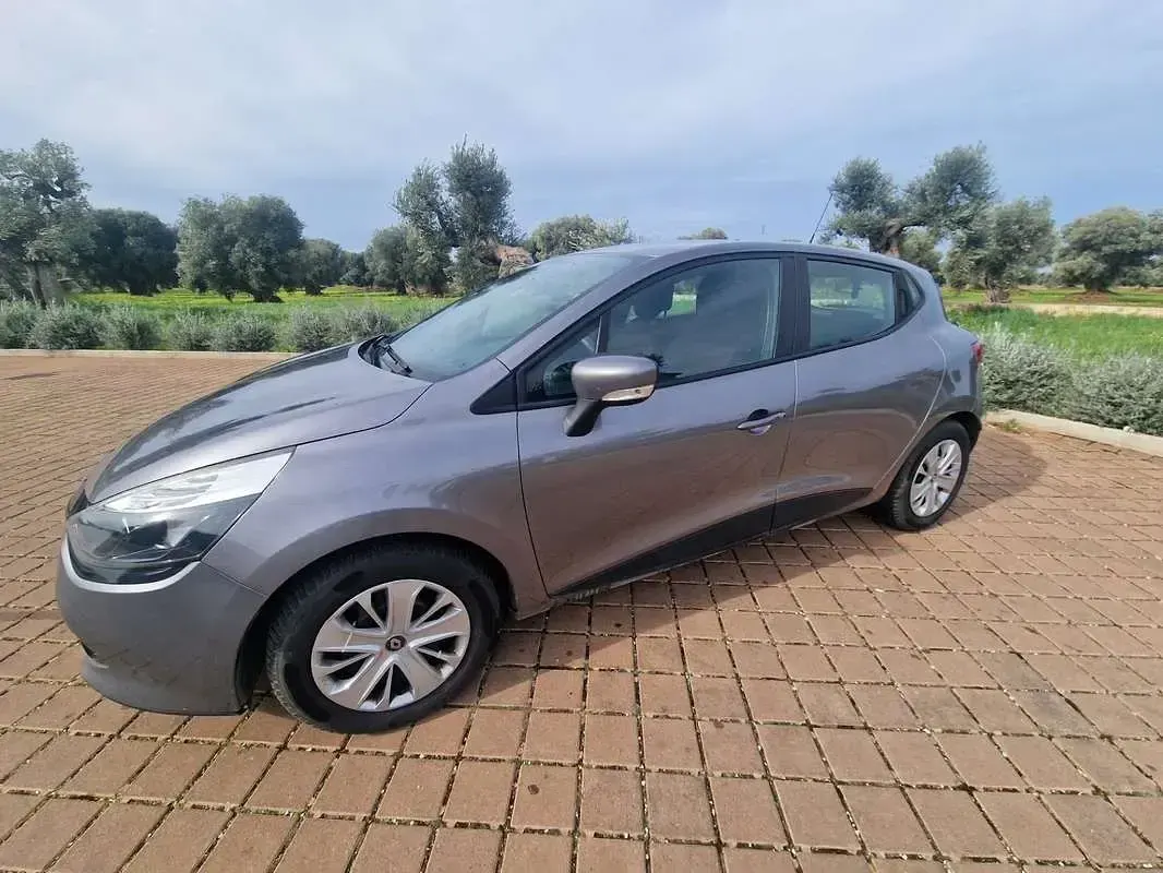 Usata Renault Clio IV 73 CV (53 kW) 2016 Berlina