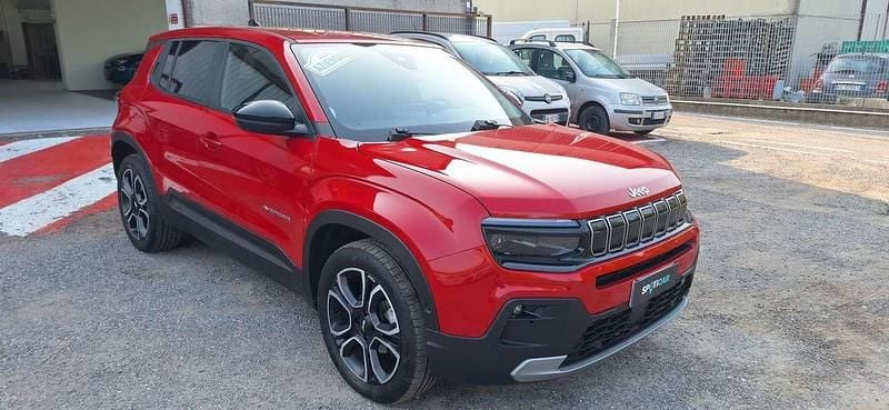 Usata Jeep Avenger Summit 101 CV (74 kW) 2024 Rosso SUV