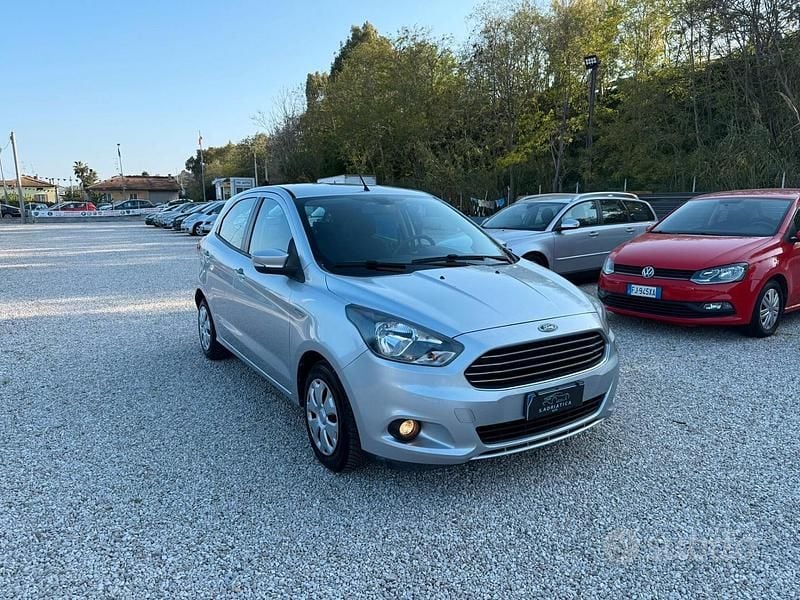 Usata Ford Ka 71 CV (52 kW) 2017 Grigio Berlina