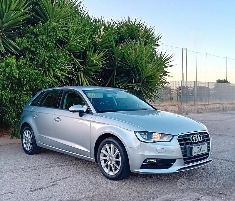 Usata Audi A3 Attraction 110 CV (80 kW) 2015 Grigio Berlina