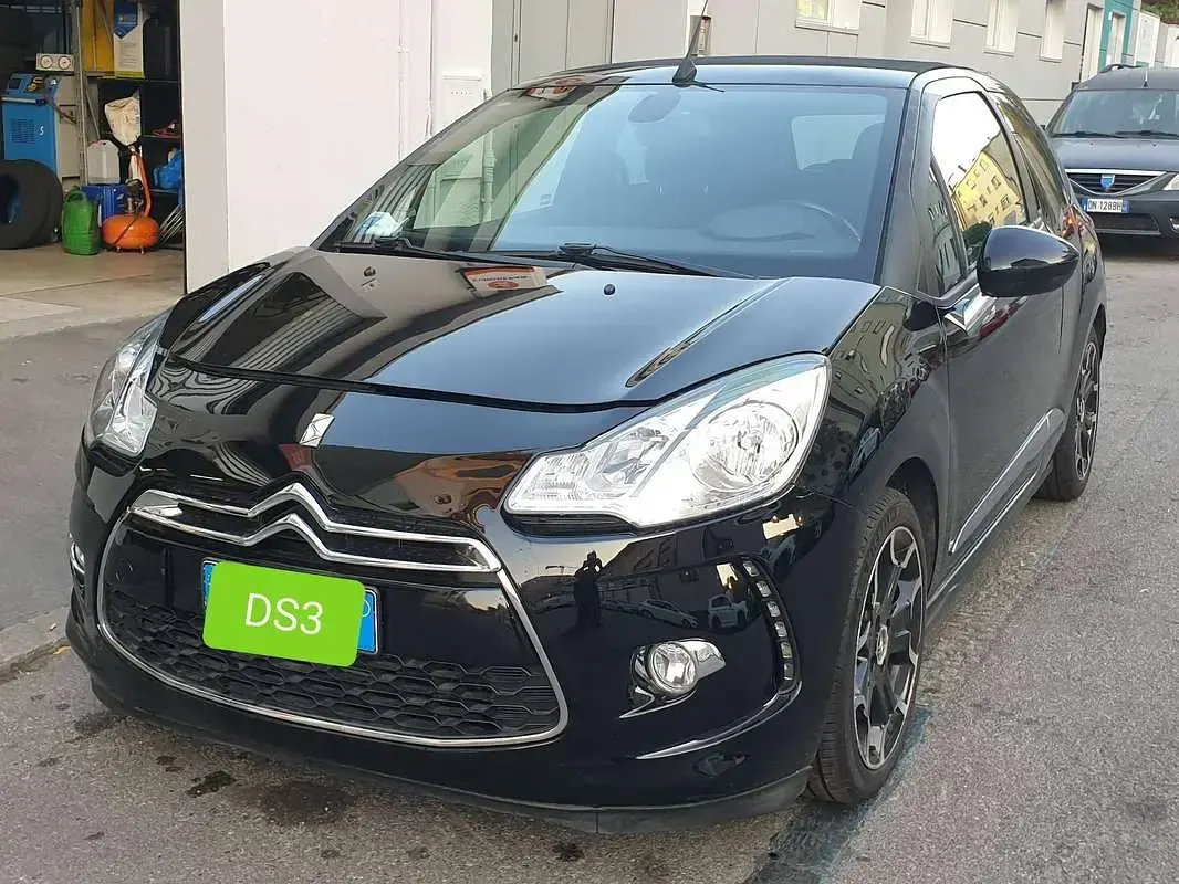 Usata Citroën DS3 Cabriolet Chic 82 CV (60 kW) 2014 Nero Cabrio