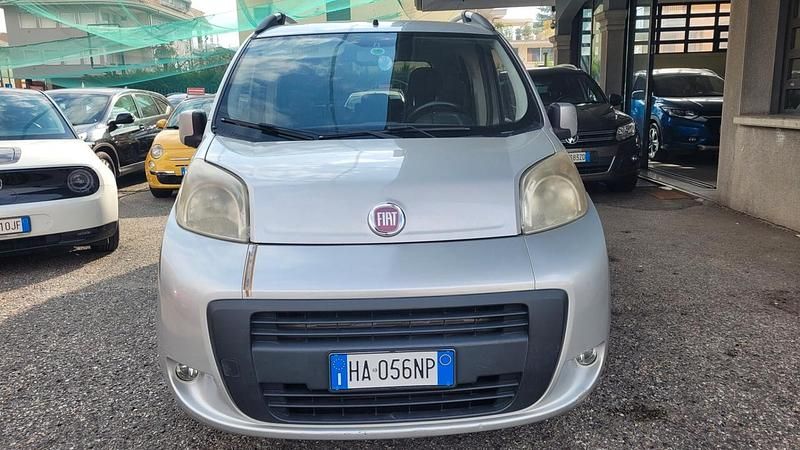 Argento Usata 2010 Fiat Qubo Trekking Monovolume | 2850 € (Ottimo prezzo) - Immagine 1/4
