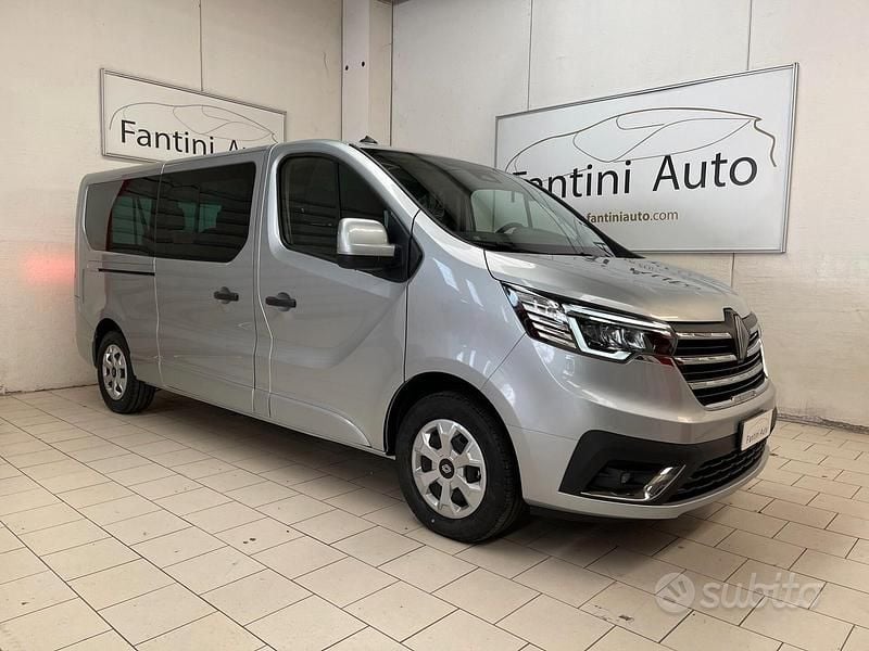 Nuova Renault Trafic Equilibre 150 CV (110 kW) 2025 Grigio Monovolume