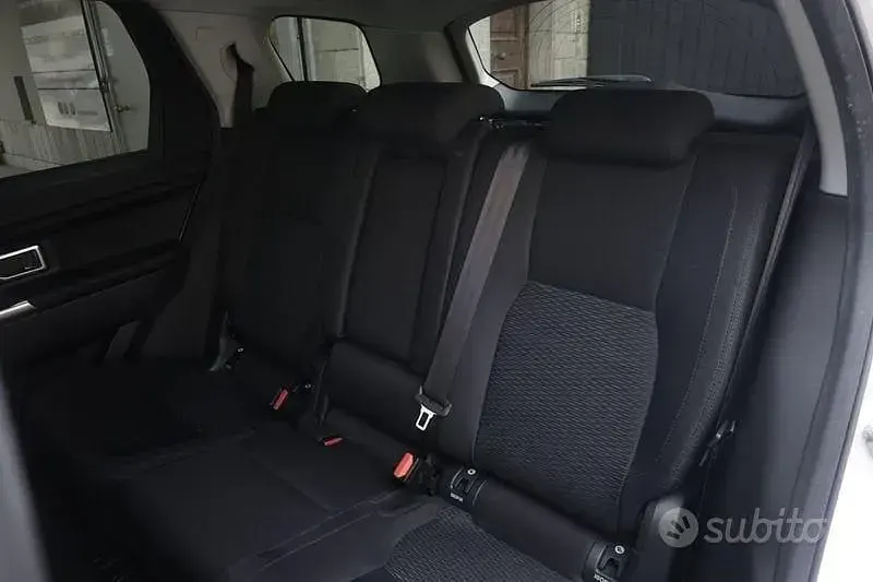 Usata Land Rover Discovery Sport Pure 150 CV (110 kW) 2017 Bianco SUV