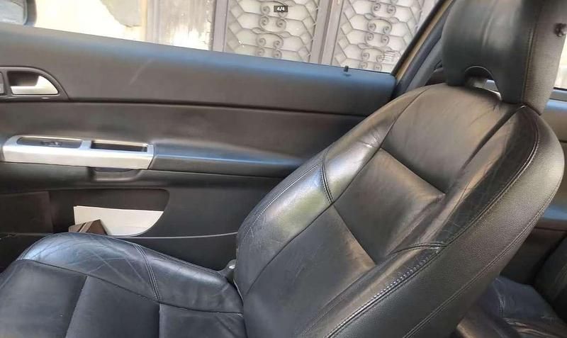 Usata Volvo C30 Momentum 145 CV (106 kW) 2008 Oro Utilitaria