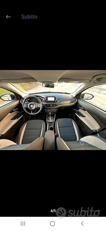 Usata Fiat Tipo 120 CV (88 kW) 2020 Nero Station wagon