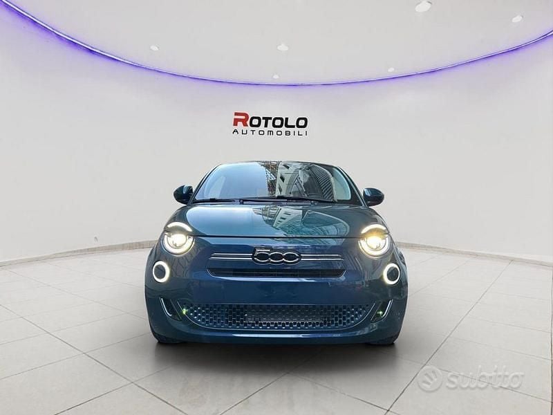 Nuova Fiat 500 65 CV (47 kW) 2025 Blu Berlina