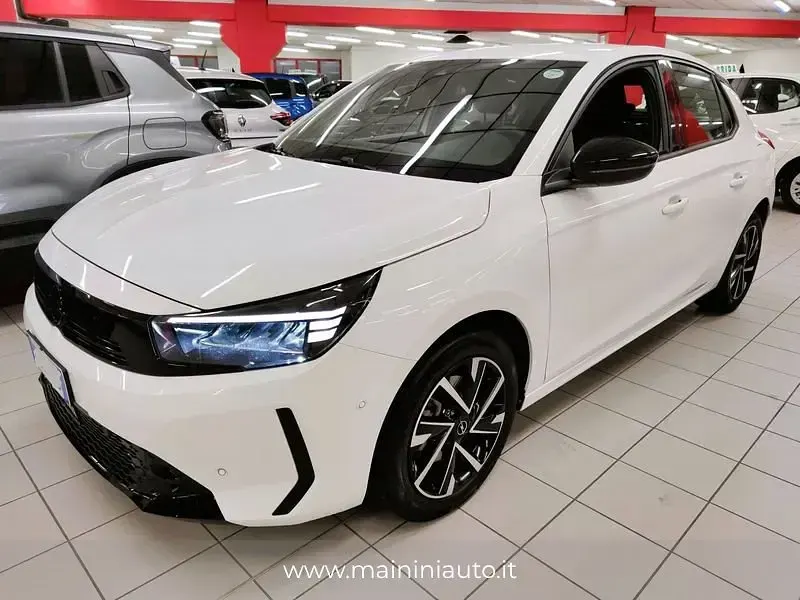 Usata Opel Corsa 101 CV (74 kW) 2025 Utilitaria