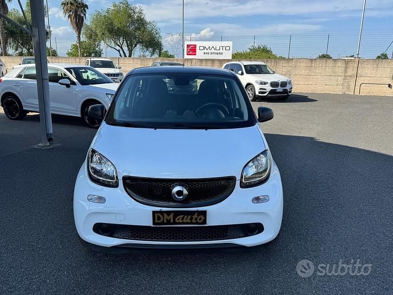 Usata Smart ForFour Passion 71 CV (52 kW) 2020 Bianco Utilitaria