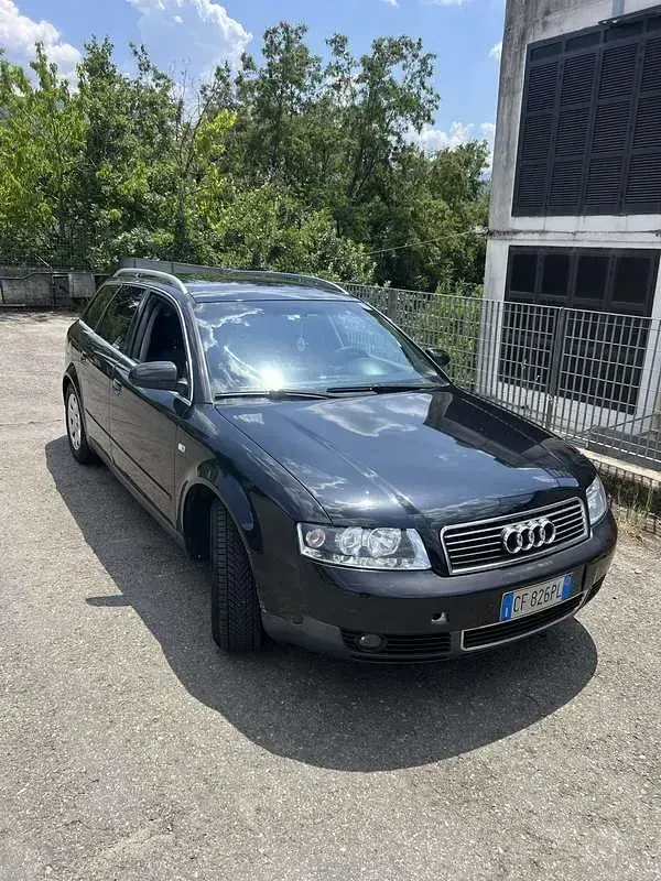Usata Audi A4 131 CV (96 kW) 2003 Nero Station wagon