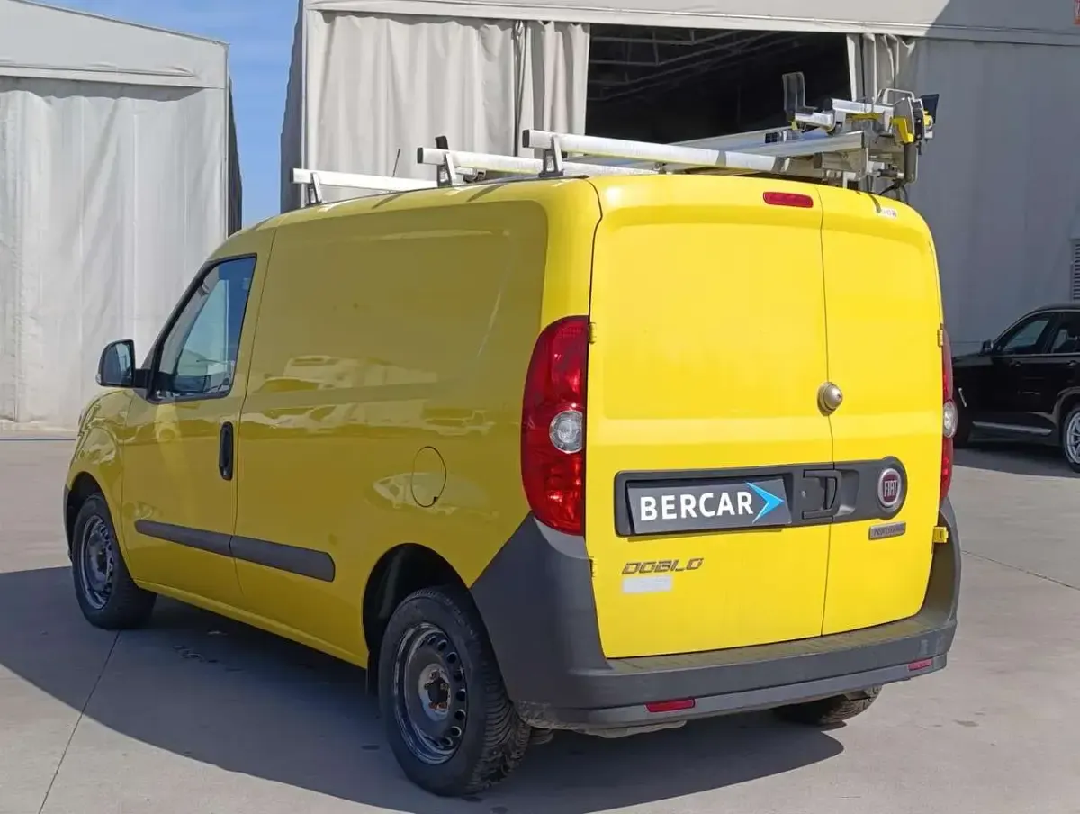 Usata Fiat Doblò Business 95 CV (69 kW) 2019 Giallo Monovolume