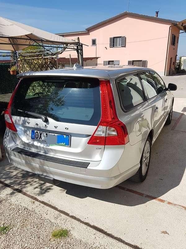 Usata Volvo V70 185 CV (136 kW) 2009 Station wagon
