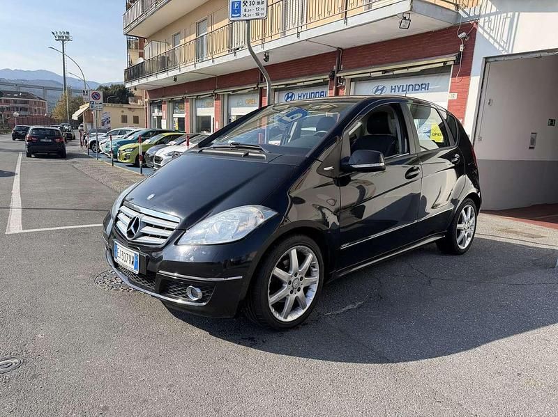 Usata Mercedes CLA180 109 CV (80 kW) 2011 Other