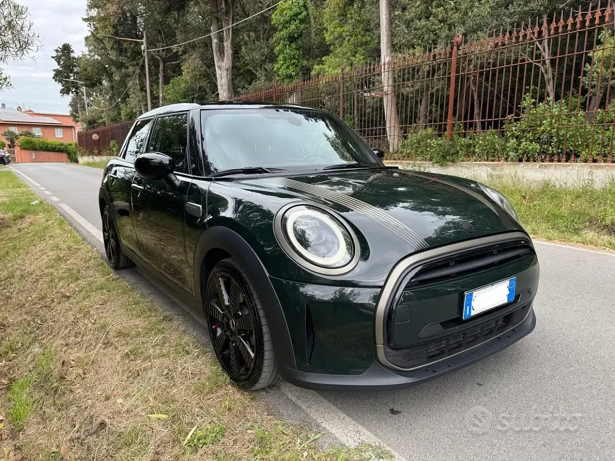 Usado Mini Cooper Resolute Edition 136 CV (100 kW) 2022 Verde Utilitario
