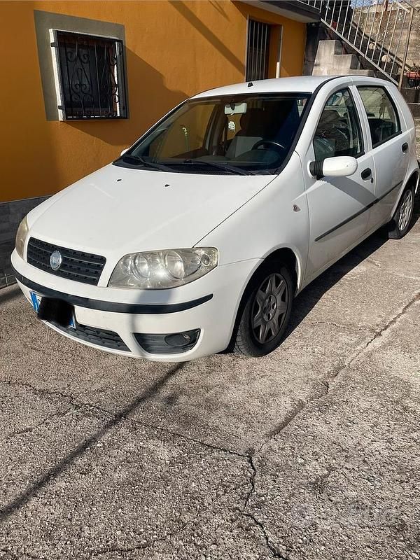 Usata Fiat Punto 2005 Bianco Utilitaria