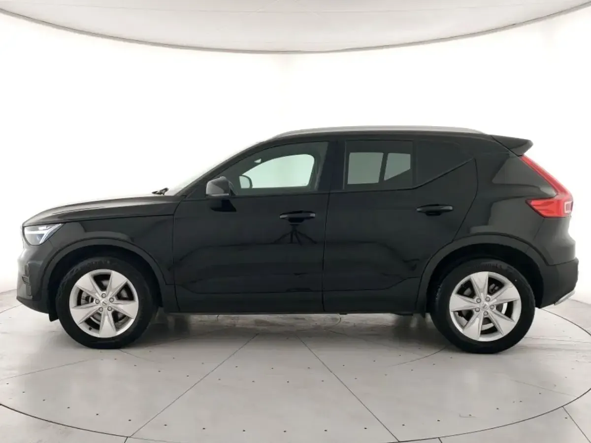 Usata Volvo XC40 Core 163 CV (119 kW) 2022 Nero SUV