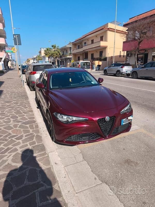 Usata Alfa Romeo Giulia 150 CV (110 kW) 2018 Berlina