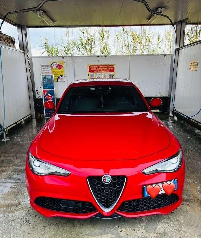Usata 2022 Alfa Romeo Giulia Business Tre volumi | 27.000 € (Molto cara) - Immagine 1/4