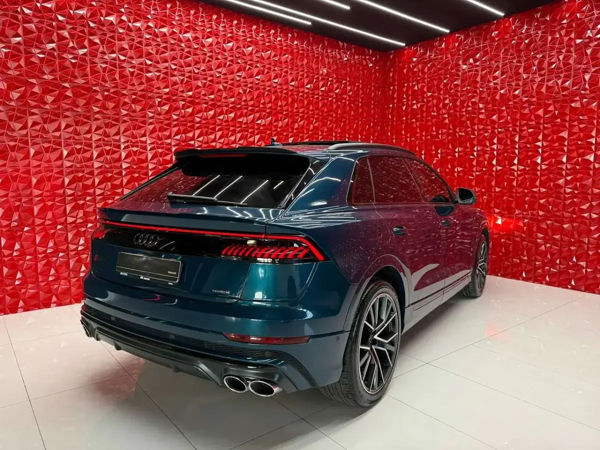 Usata Audi Q8 Ambiente 286 CV (210 kW) 2018 Blu/azzurro SUV