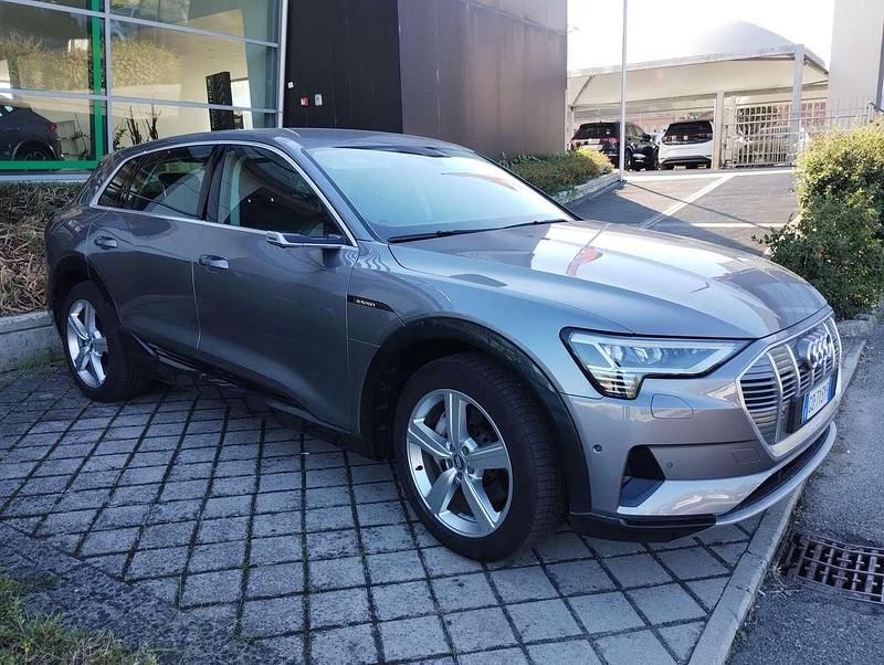 Usata Audi e-tron Advanced 294 kW (401 CV) 2020 Grigio SUV