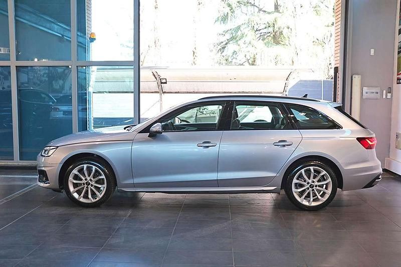 Usata Audi A4 Advanced Plus 163 CV (119 kW) 2024 Argento Station wagon