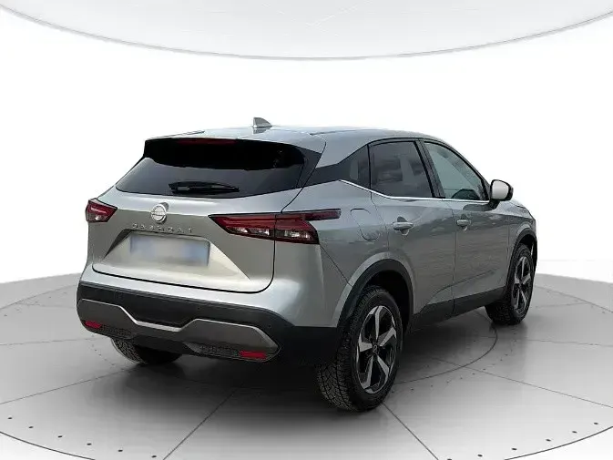 Usata Nissan Qashqai N-Connecta 158 CV (116 kW) 2024 Grigio SUV