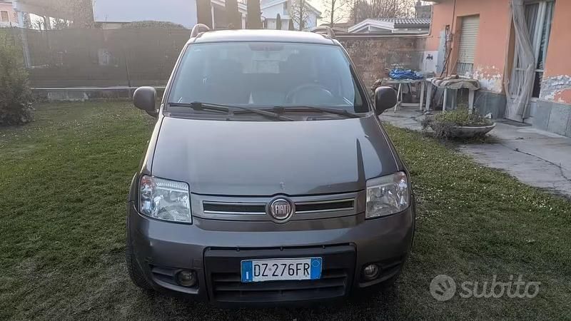 Usata Fiat Panda Climbing 2009 Grigio Utilitaria
