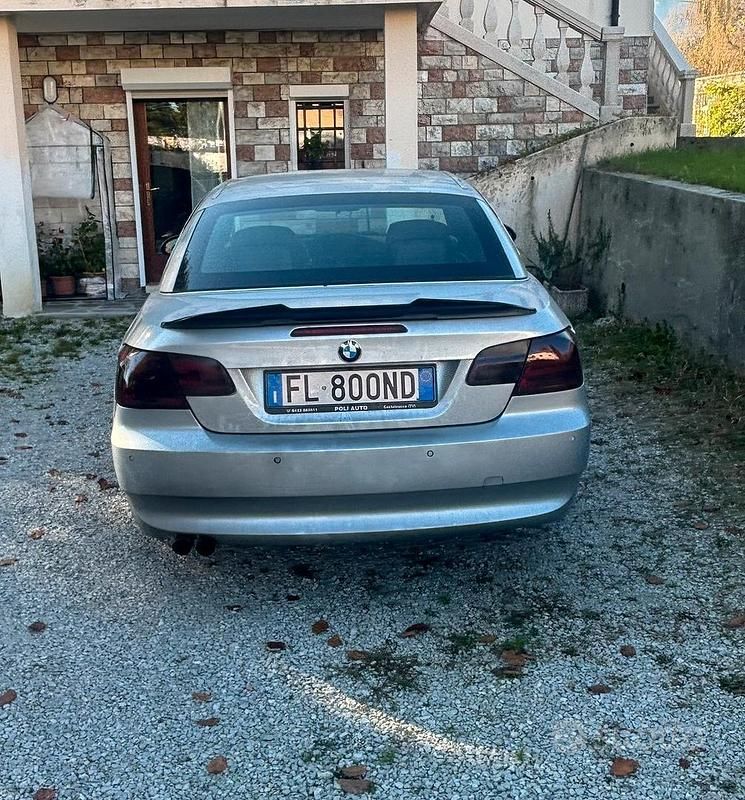 Usata BMW 330 Cabriolet 231 CV (169 kW) 2007 Grigio Cabrio