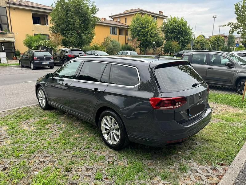 Usata VW Passat Business 150 CV (110 kW) 2021 Grigio Station wagon