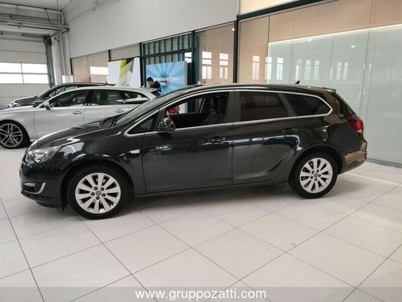 Usato 2015 Opel Astra 1.6 Diesel 136 CV (10.900 €)