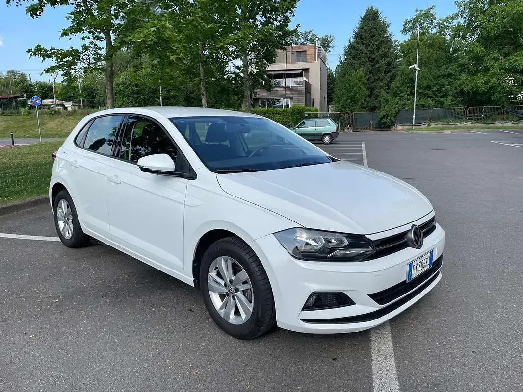 Usata VW Polo Comfortline 80 CV (58 kW) 2019 Bianco Utilitaria
