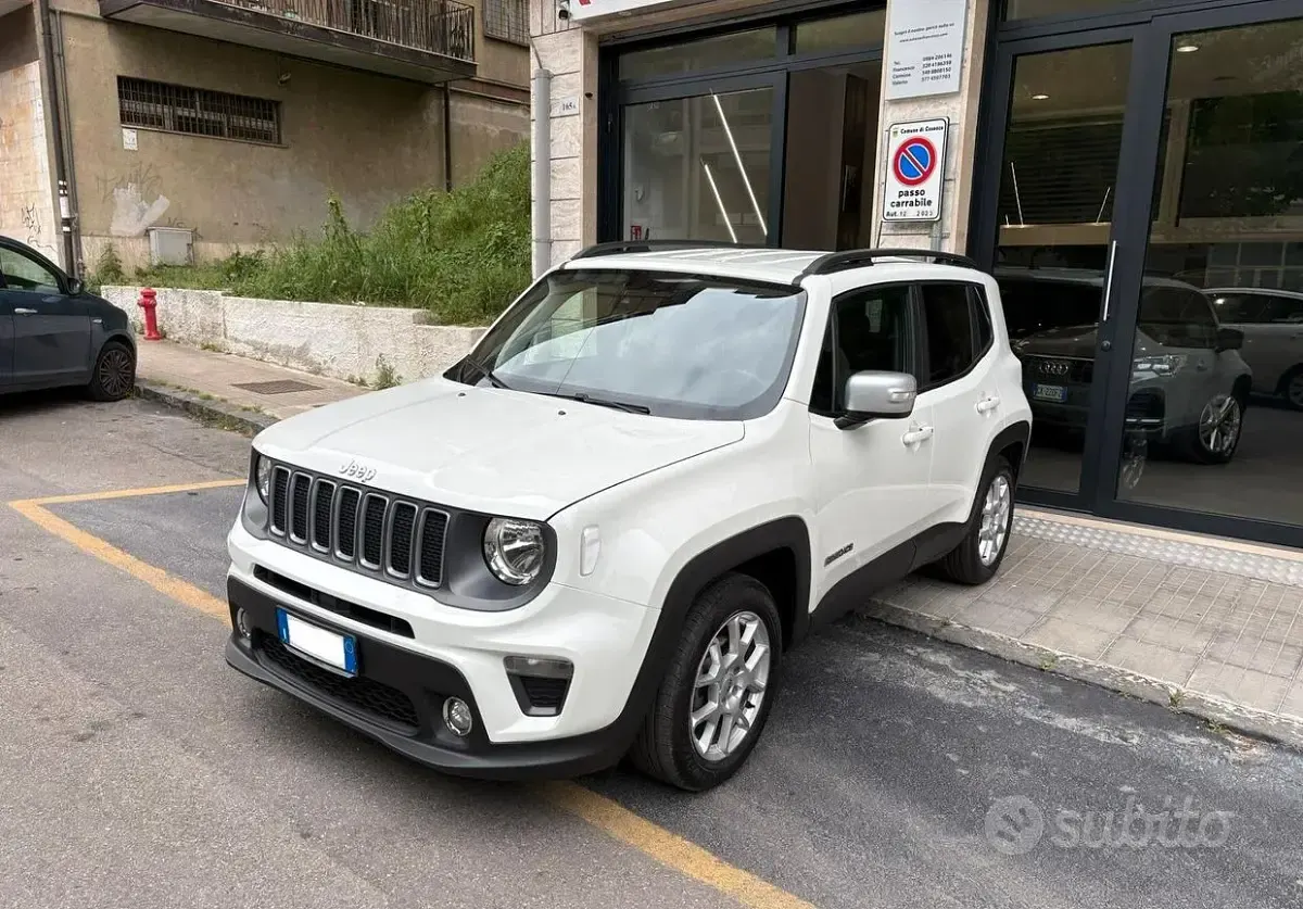 Usata Jeep Renegade Limited 130 CV (95 kW) 2022 Bianco SUV