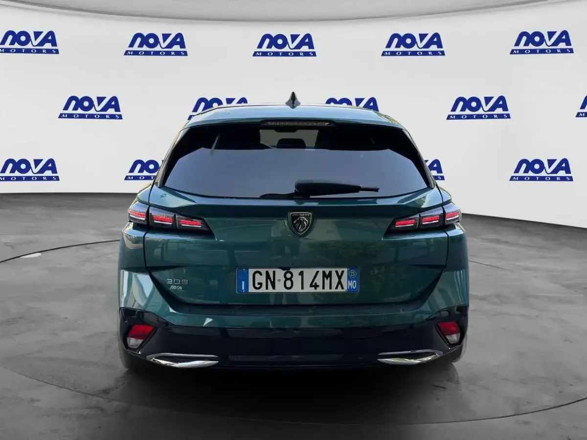 Usata Peugeot 308 SW Allure 131 CV (96 kW) 2023 Verde Station wagon