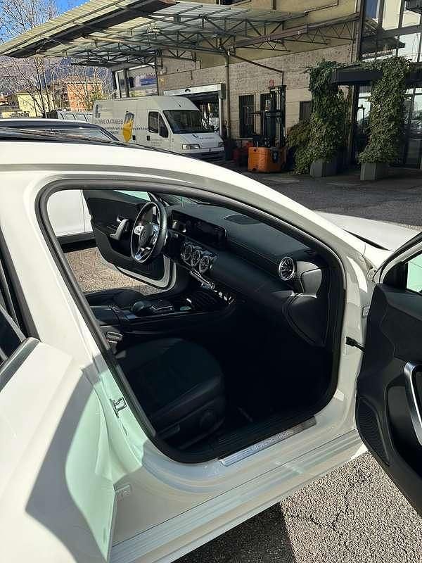 Usata Mercedes A200 Premium 150 CV (110 kW) 2022 Bianco Berlina