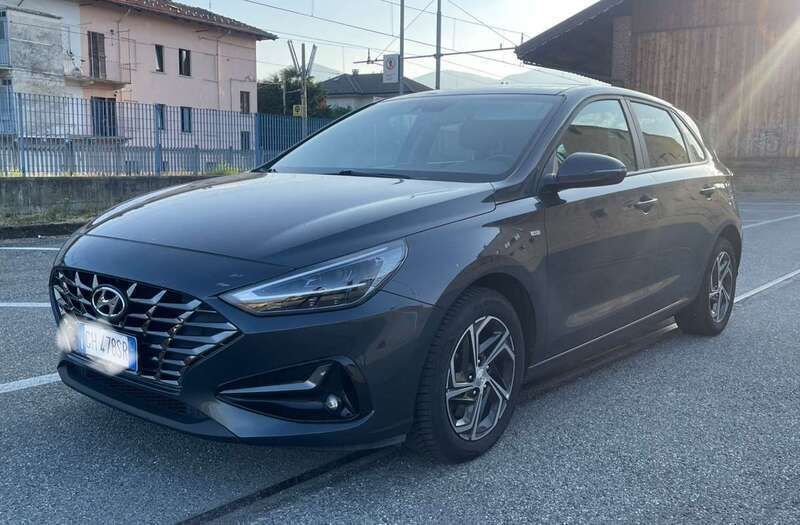 Usata 2021 Hyundai i30 Style Tre volumi | 14.490 € (Ottimo prezzo) - Immagine 1/4