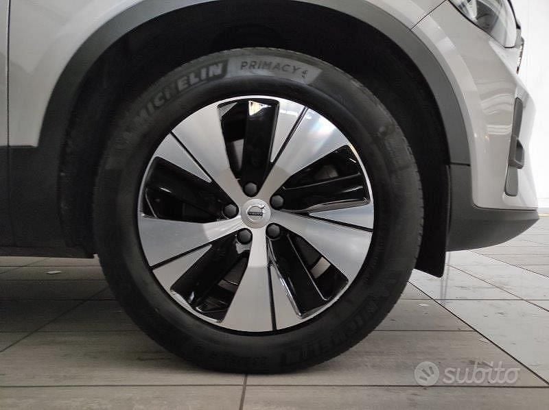 Usata Volvo XC40 Core 129 CV (94 kW) 2022 Grigio SUV