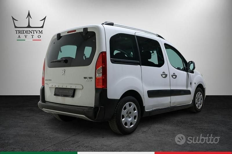 Usata Peugeot Partner Tepee Outdoor 90 CV (66 kW) 2010 Bianco Monovolume