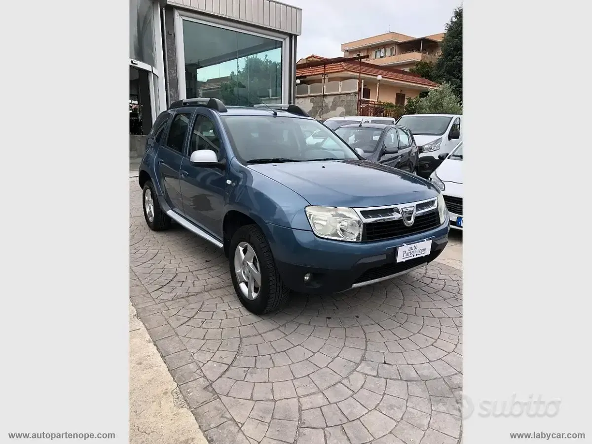 Usata Dacia Duster Lauréate 107 CV (78 kW) 2011 SUV