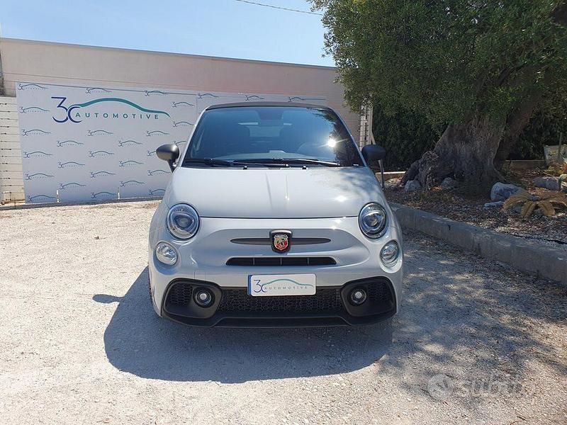 Usata Abarth 695C 180 CV (132 kW) 2022 Grigio Cabrio