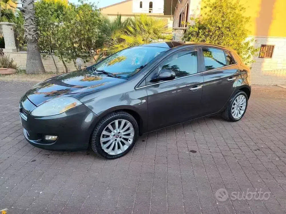 Usata Fiat Bravo Emotion 120 CV (88 kW) 2008 Grigio Utilitaria