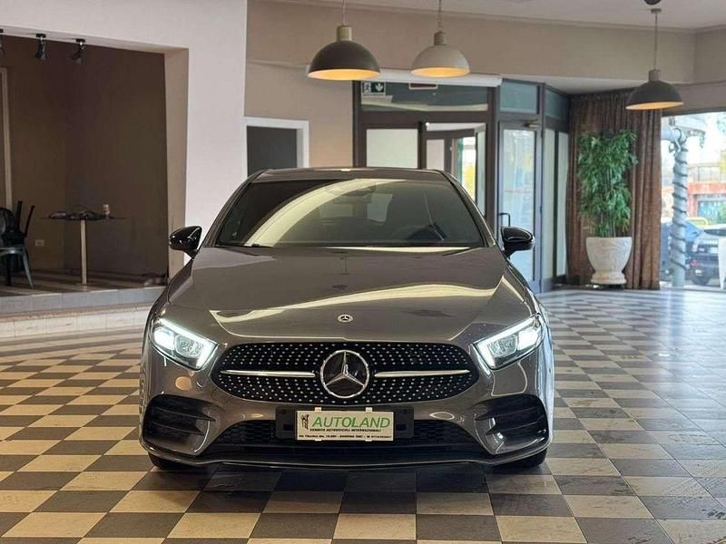 Usata Mercedes A250 Premium 224 CV (164 kW) 2021 Grigio metallizzato Berlina