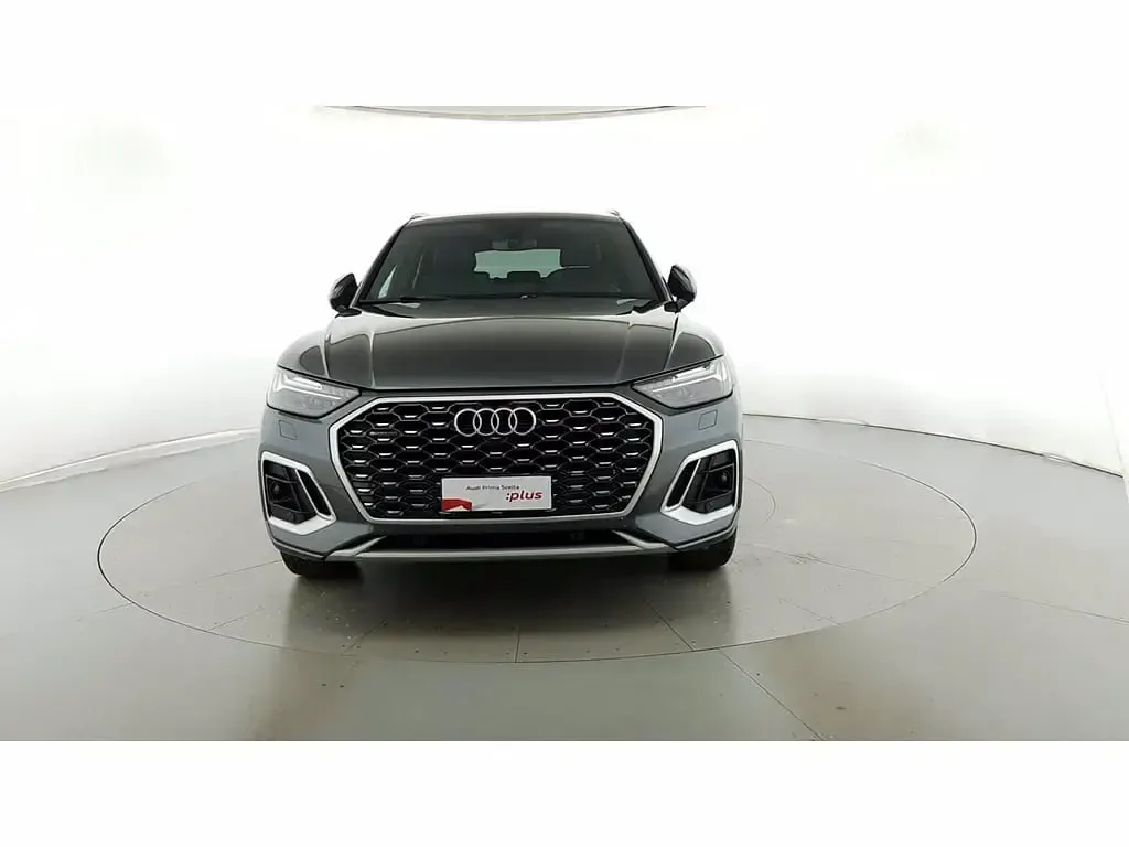 Usata Audi Q5 Sportback S-Line 204 CV (150 kW) 2021 Grigio daytona SUV