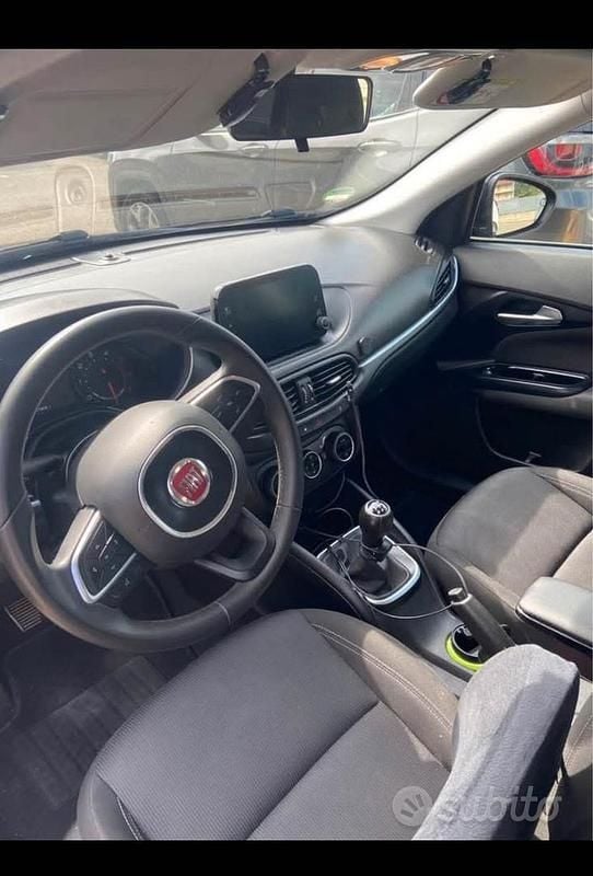 Usata Fiat Tipo 95 CV (69 kW) 2020 Nero Station wagon