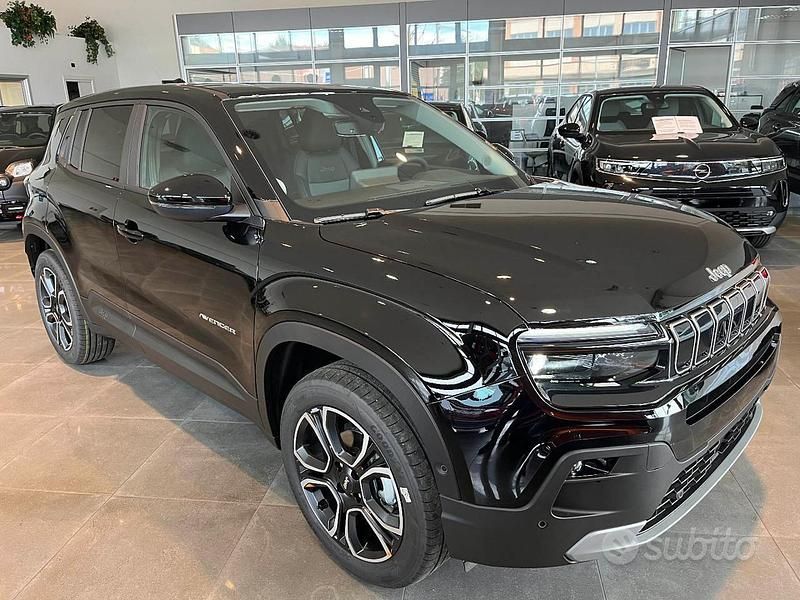 Nuova Jeep Avenger Summit 100 CV (73 kW) 2025 Grigio SUV