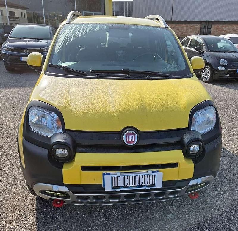 Usata Fiat Panda Cross Cross 95 CV (69 kW) 2017 Giallo Utilitaria