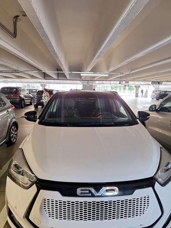 Usata EVO Evo 3 107 CV (78 kW) 2022 Bianco SUV